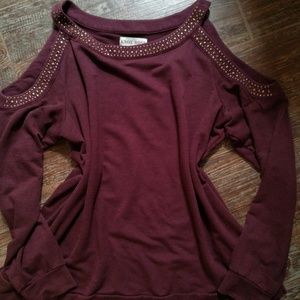 Maroon cold shoulder sweater